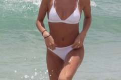 Hailey Bieber